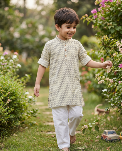 अBIR Hariyali Grove Kurta for Boys